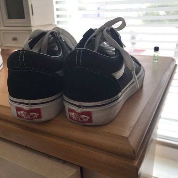 Vans - Picture 3 of 3